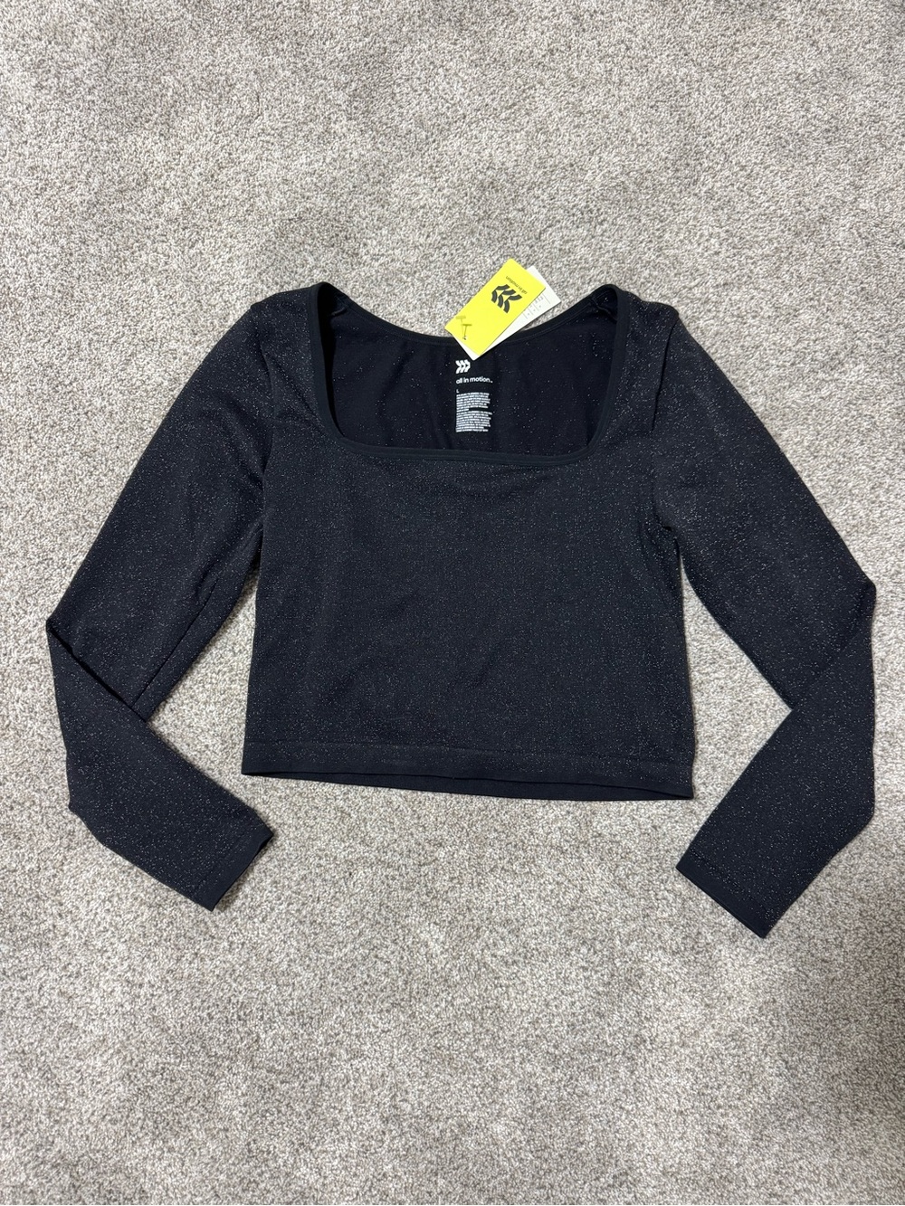 NWT All in Motion Black Sparkle Long Sleeve Crop Athletic Top, Large